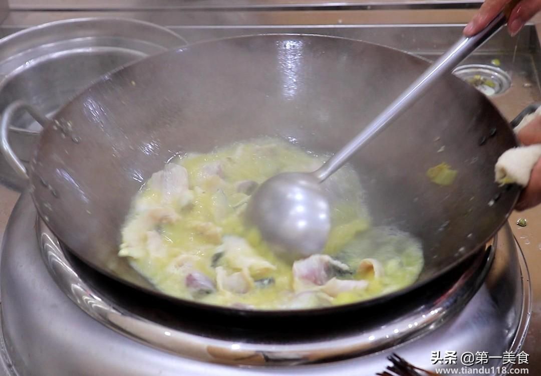 家常酸菜魚的做法(家常酸菜魚怎么做)(圖13) 家常酸菜魚的做法(家常酸菜魚怎么做)(圖13)