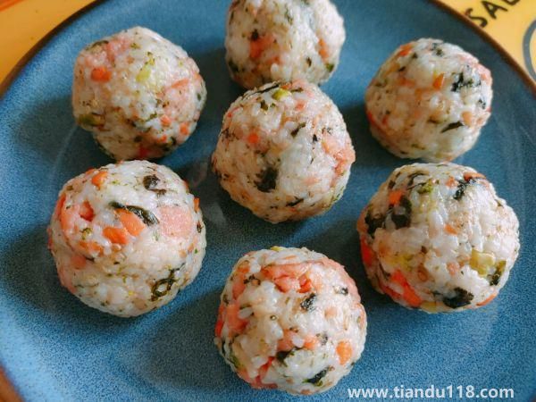 飯團的做法（飯團怎么做）