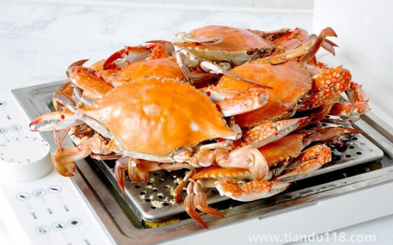 蒸熟的梭子蟹吃不完怎么保存（梭子蟹蒸幾分鐘）