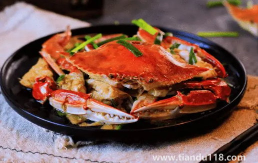 梭子蟹肚子底下一堆黃的能吃嗎(吃梭子蟹的注意事項)(圖3) 梭子蟹肚子底下一堆黃的能吃嗎3