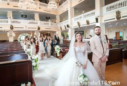 新娘進(jìn)門(mén)不能超過(guò)幾點(diǎn)2