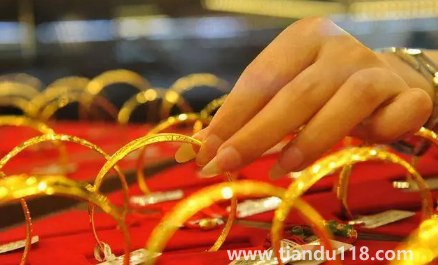 買五金女方媽媽一起去合適嗎2