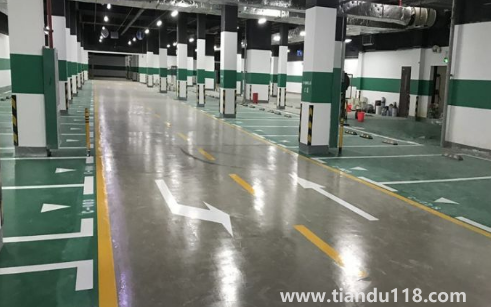 環(huán)氧自流平地面多少錢一平米1