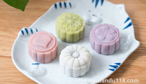 冰皮月餅放冰箱哪里儲(chǔ)存(冰皮月餅什么餡好吃)(圖2) 冰皮月餅放冰箱哪里儲(chǔ)存2