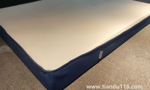 藍盒子和酒店的床哪個軟(藍盒子床墊怎么樣)(圖2) 藍盒子和酒店的床哪個軟2