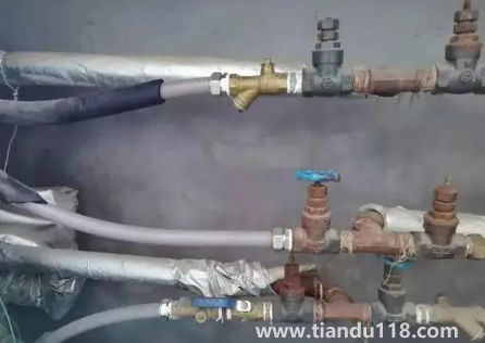 暖氣報(bào)停后需要抽水嗎(家里暖氣報(bào)停后可不可以不排水)(圖1) 暖氣報(bào)停后需要抽水嗎1