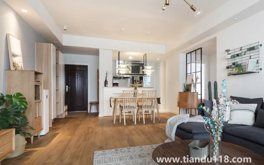 新房悶幾天通風(fēng)一天還是一直通風(fēng)(新房裝修放些什么植物)(圖1) 新房悶幾天通風(fēng)一天還是一直通風(fēng)1