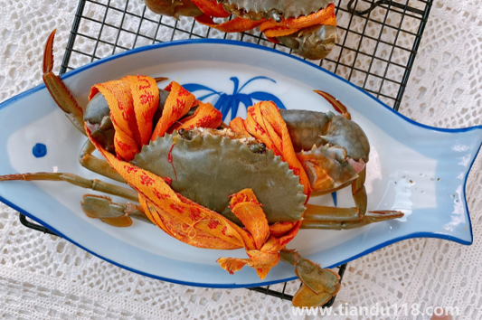 青蟹是梭子蟹的一種嗎(吃螃蟹的注意事項(xiàng))(圖3) 青蟹是梭子蟹的一種嗎3