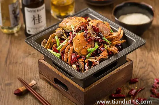 青蟹和梭子蟹哪個更適合煲粥(青蟹和梭子蟹怎么吃)(圖3) 青蟹和梭子蟹哪個更適合煲粥3