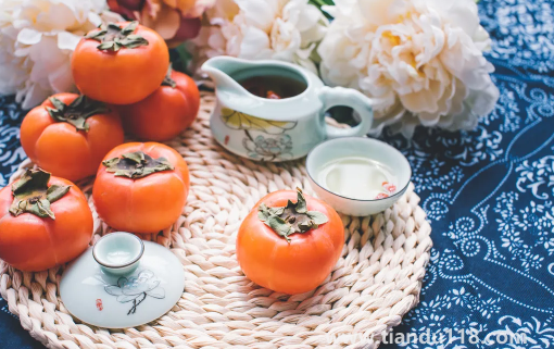 柿子和螃蟹一起吃會(huì)中毒嗎(柿子和螃蟹間隔多久吃好)(圖2) 柿子和螃蟹一起吃會(huì)中毒嗎2