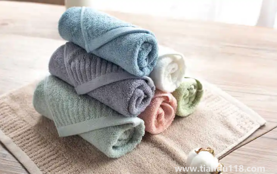 毛巾變硬用白醋能軟嗎（毛巾為什么會(huì)變硬）