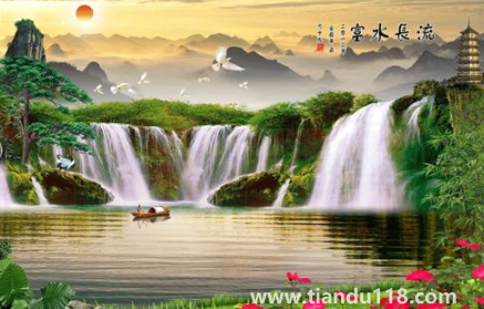 富水長流畫掛客廳能不能旺財(cái)2