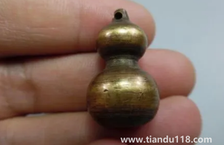 風水銅葫蘆能隨便放嗎(銅葫蘆掛在床頭好不好)(圖3) 風水銅葫蘆能隨便放嗎3