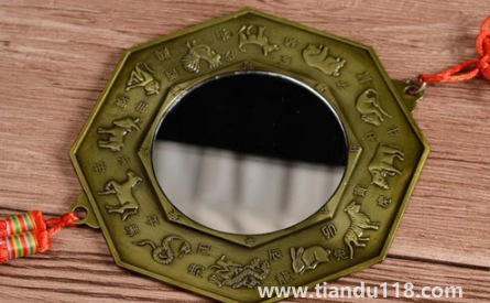 什么屬相家里不能掛八卦鏡(八卦鏡的作用)(圖2) 什么屬相家里不能掛八卦鏡2