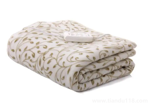 電熱毯上面鋪厚點(diǎn)好還是薄點(diǎn)(電熱毯上面鋪多厚合適)(圖2) 電熱毯上面鋪厚點(diǎn)好還是薄點(diǎn)2