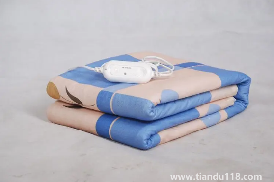 電熱毯的使用期間一般為多少年（電熱毯對人體健康有害嗎）