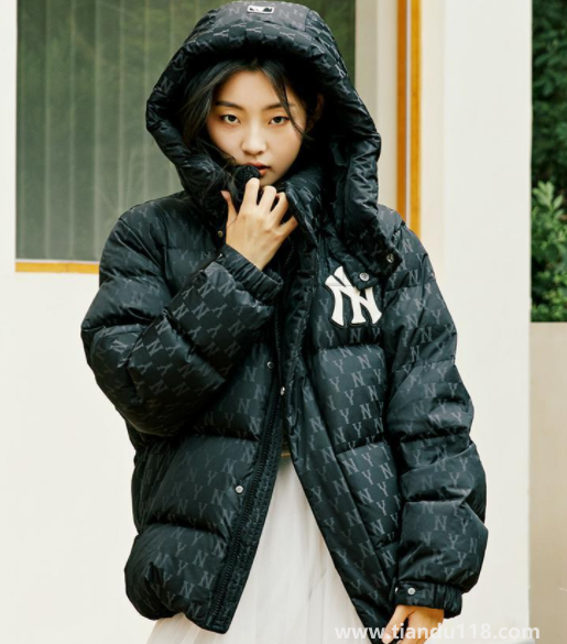 一件白鵝絨的羽絨服什么價(jià)位(1000多元的鵝絨服值嗎)(圖3) 一件白鵝絨的羽絨服什么價(jià)位3