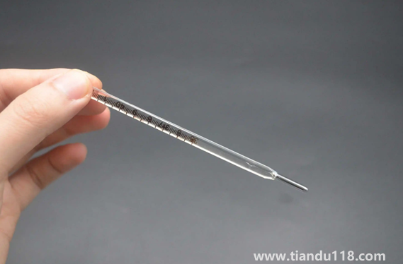 體溫計使用前甩到多少度（體溫計使用注意事項）