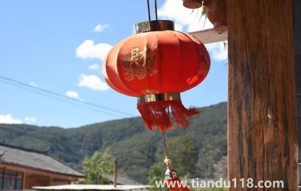 燈籠過(guò)小年就掛嗎2023（過(guò)年的燈籠掛幾天）