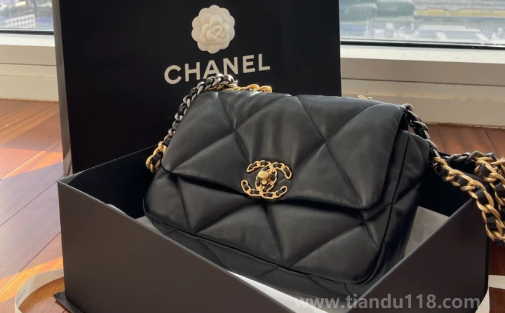 武漢有沒有香奈兒包包專柜（香奈兒包包保值排行榜）