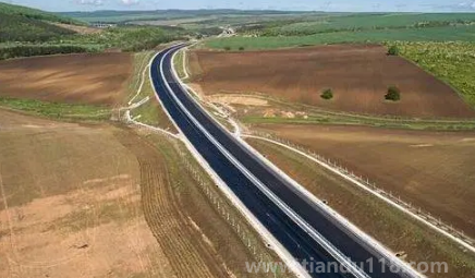 2023年大年初四開車上高速公路需要收費嗎（春節(jié)走高速注意什么）