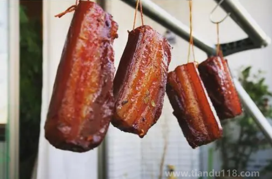 臘肉腌制好了可以直接吃嗎（吃臘肉的注意事項(xiàng)）