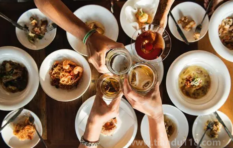 2023正月初四請客吃飯好不好（過年請親家吃飯初幾好）