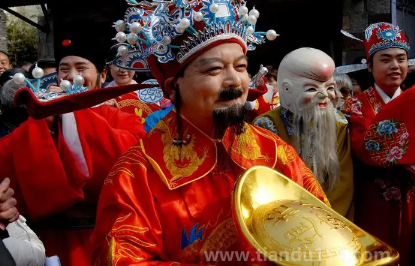 每年初五都是迎財(cái)神嗎2023（初五迎財(cái)神需要準(zhǔn)備哪些東西）