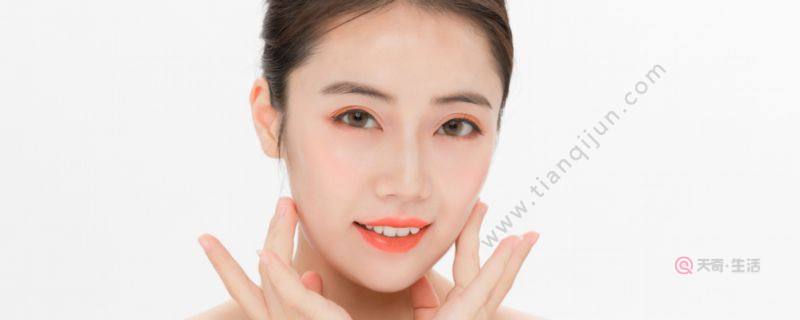 ?夢妝山茶凝時(shí)適合年齡